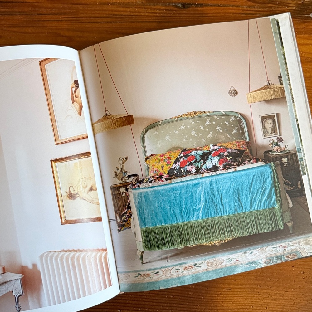 FADED GLAMOUR Decorating Book - Picture 6 of 7